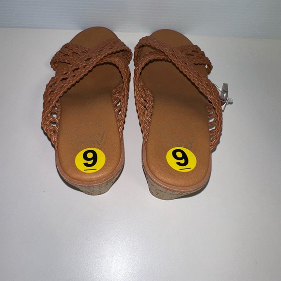 André Assous Bryana Women’s Woven Wedge Sandals Brown Size 9 M NEW - Picture 3 of 13